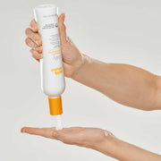 milk-shake-daily-conditioner-in-hand-2